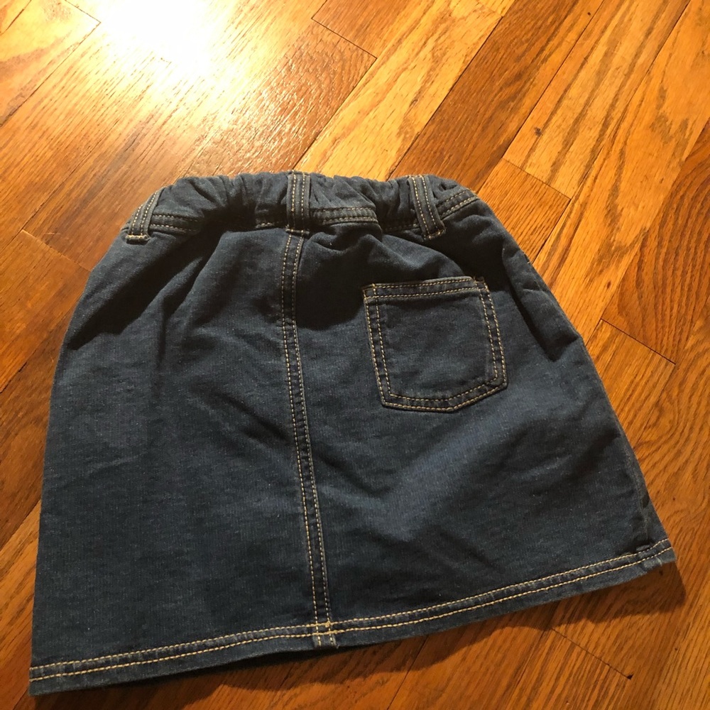 Skirt - Picture 2 of 2